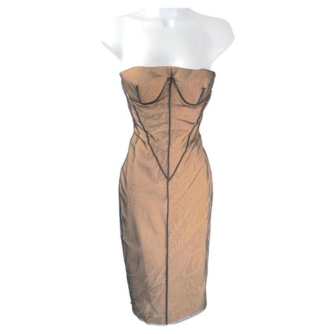 tom ford gucci corset dress 2001 renee|Gucci TomFord 2001 RunwayLook2 Corset Nude Dress .